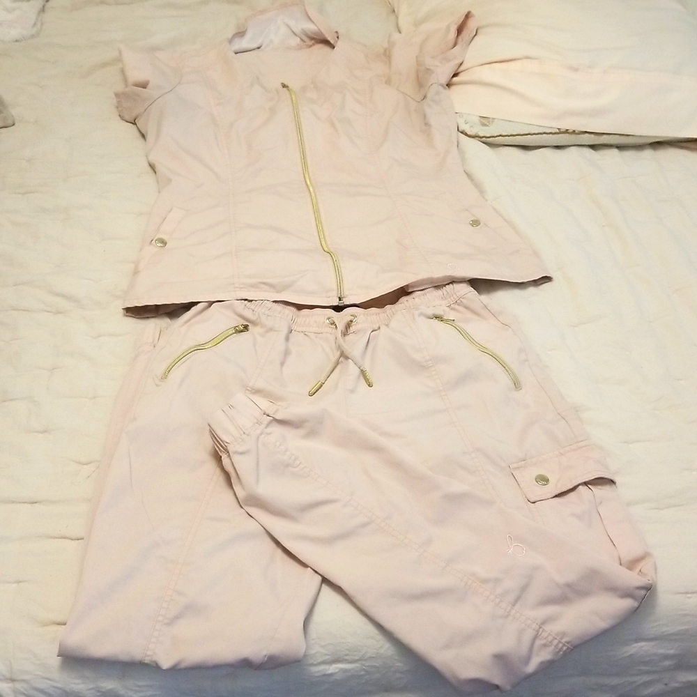 Jaanuu scrubs set